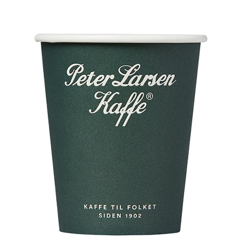grønt papbæger med Peter Larsen Kaffe-logo